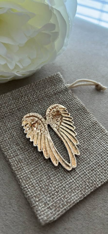 Angel wings Brooch - photo 2