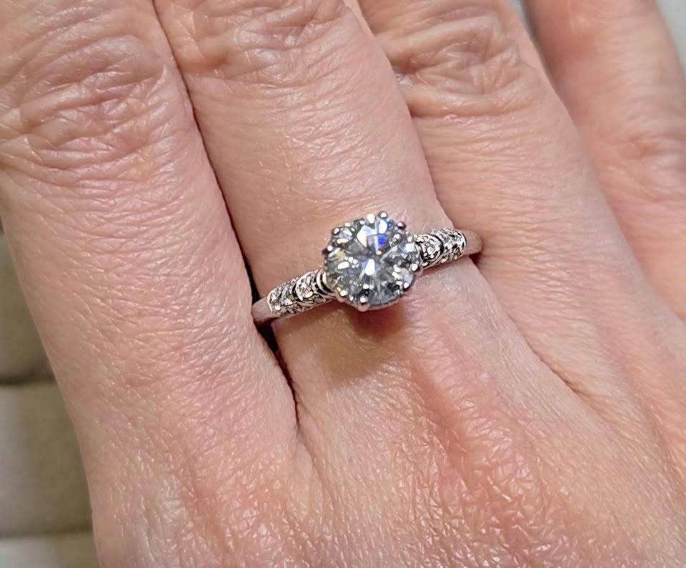 New Moissanite 1 Carat Sterling Silver Ring