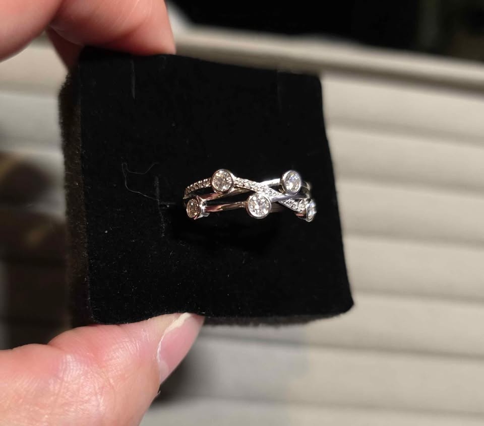 New Moissanite Sterling Silver Design Ring - photo 2