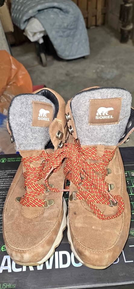 Sorel Kinetic Boots