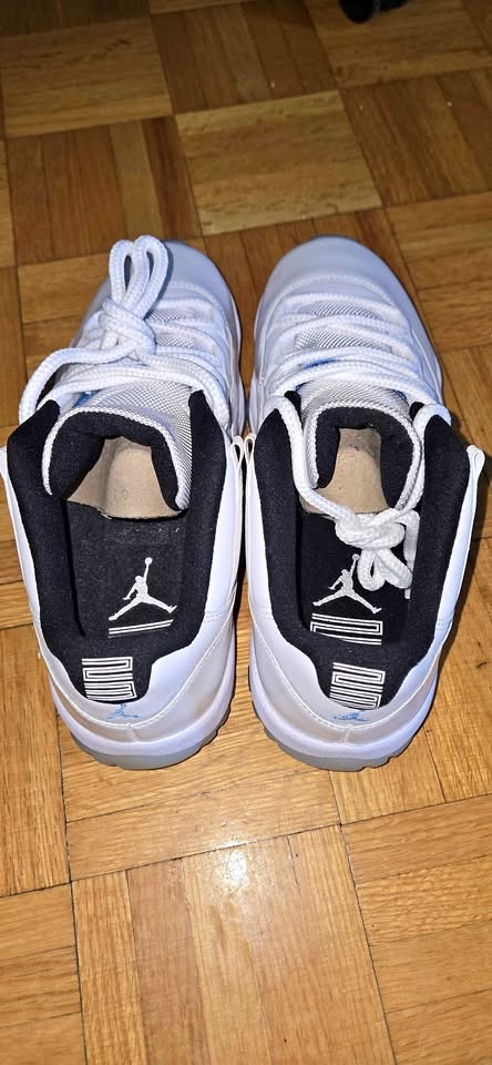 Nike Air Jordan 11 Retro Low New with Box