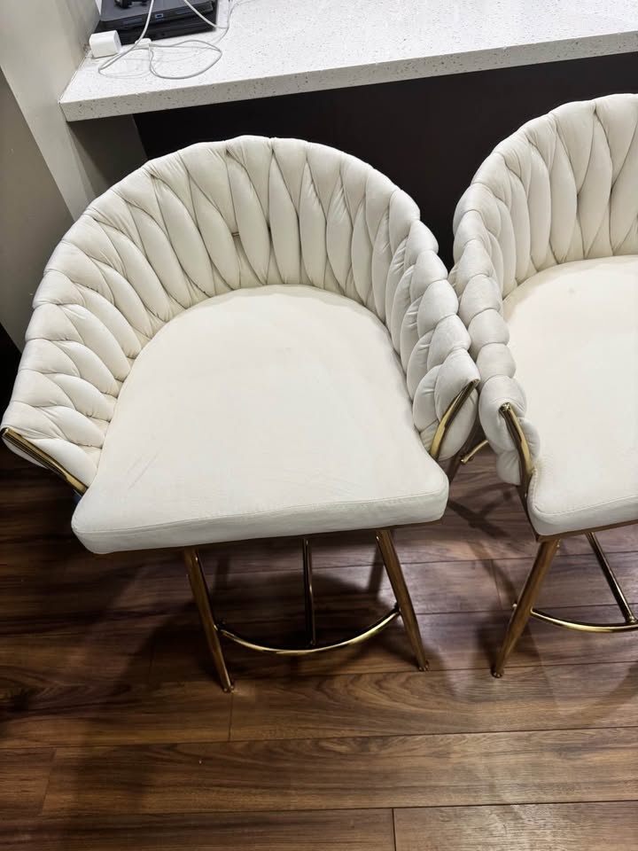 Set of 4 Elegant White Velvet Bar Stools with Gold Legs - photo 5