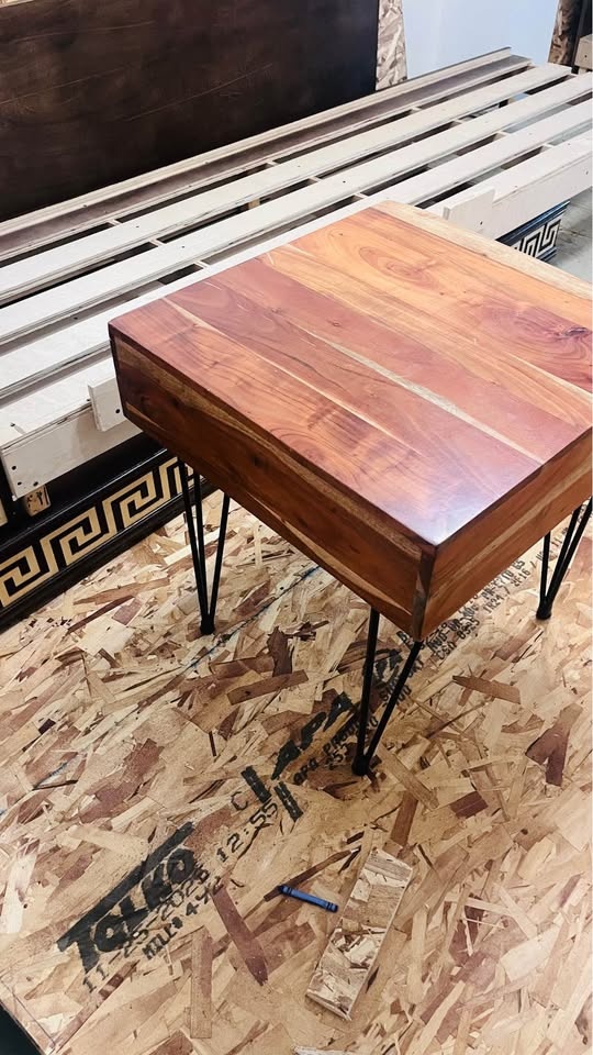 WOODEN FURNITURE - photo 2