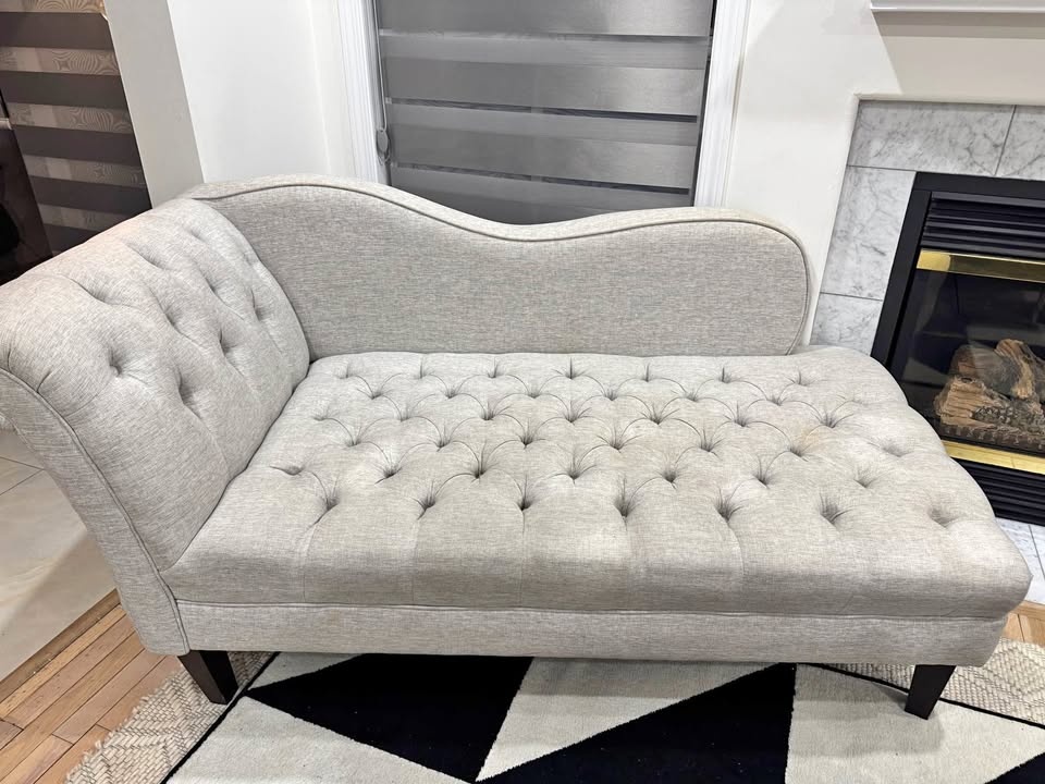 Home Sense Lounge Chaise Lounge