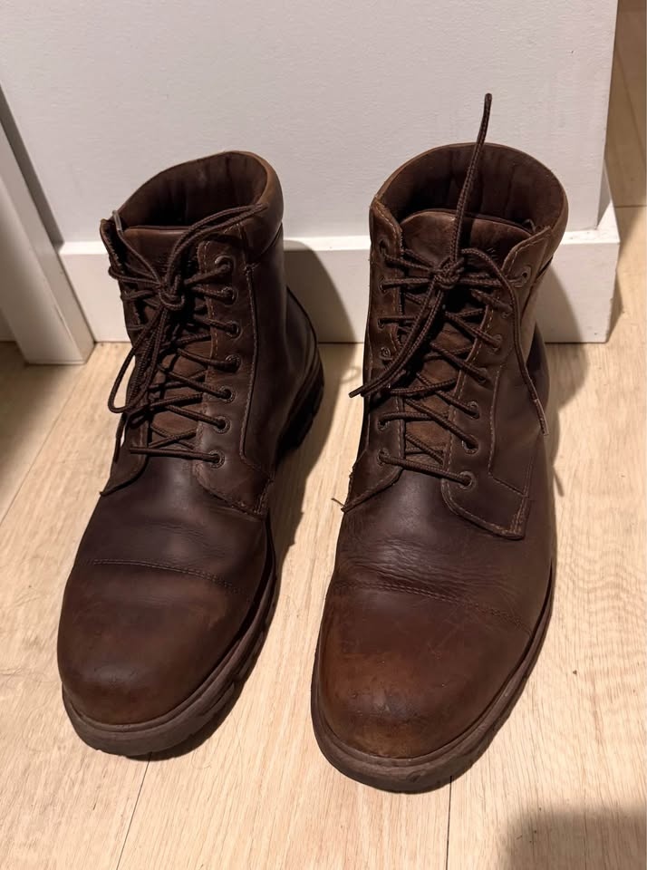 Men’s Timberland Waterproof Boots - Size 11.5 - photo 2