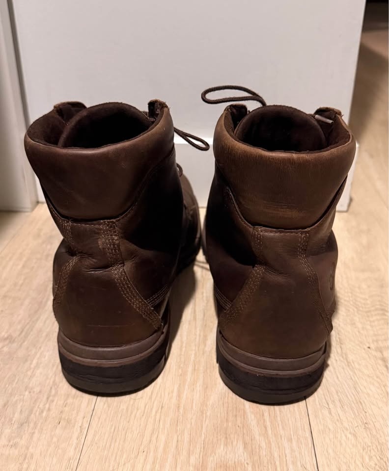 Men’s Timberland Waterproof Boots - Size 11.5 - photo 4