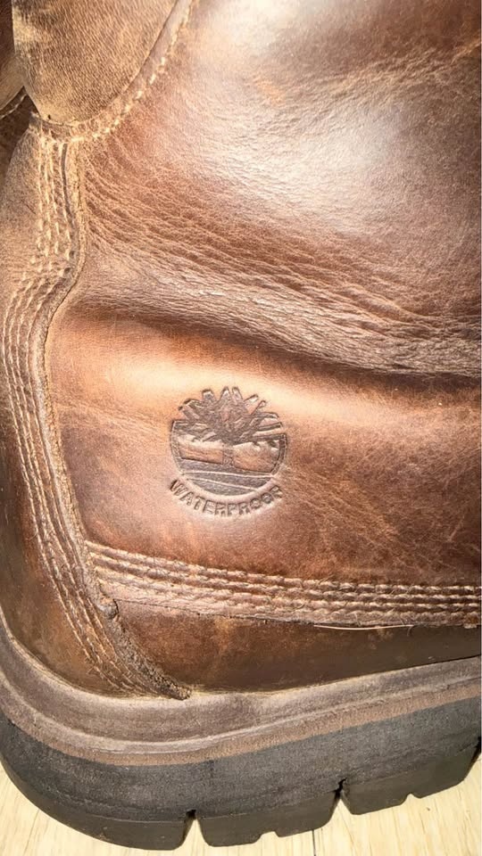 Men’s Timberland Waterproof Boots - Size 11.5 - photo 5
