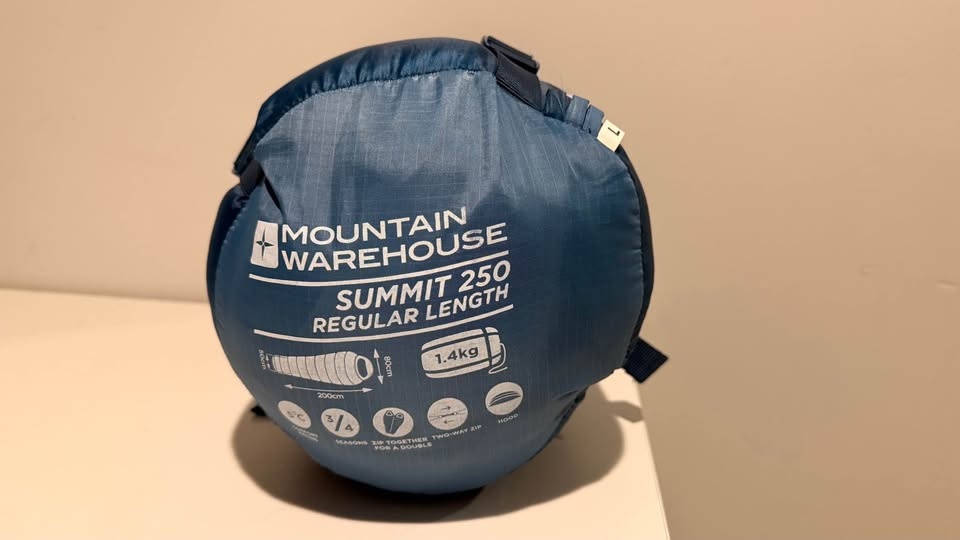 Mountain Warehouse Sleeping Bag - photo 2