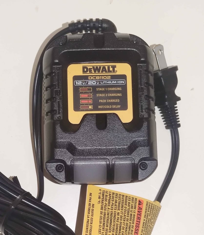 DeWalt 12V / 20V Max Portable Battery Charger