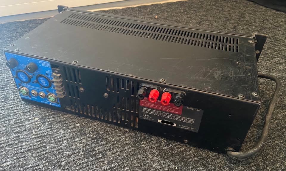 QSC Model 1400 Amplifier - photo 2