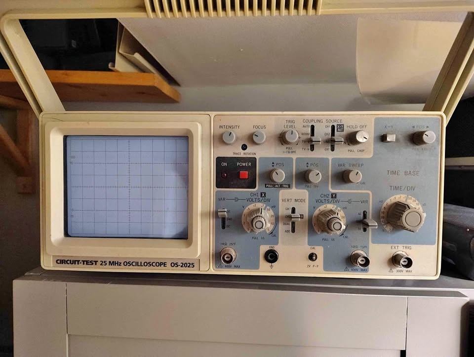 Circuit-Test 25 MHz Oscilloscope OS-2025