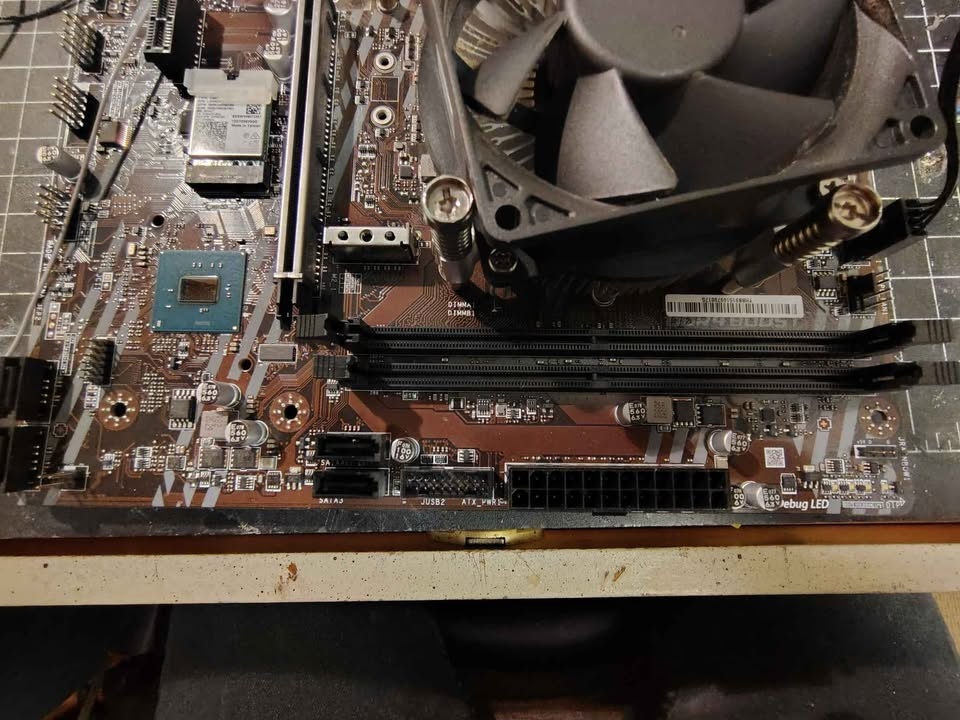 MSI H410M PRO Motherboard with CPU Cooler - photo 4