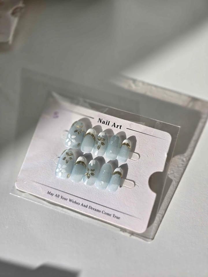 Brand new homemade press on nails