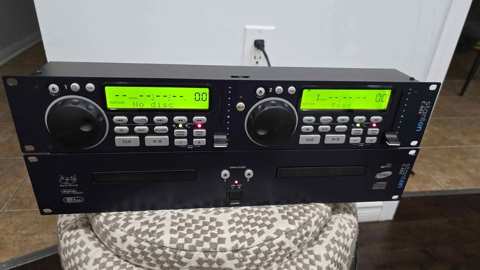 Stanton C502 DJ Dual CD/MP3 Player - photo 3