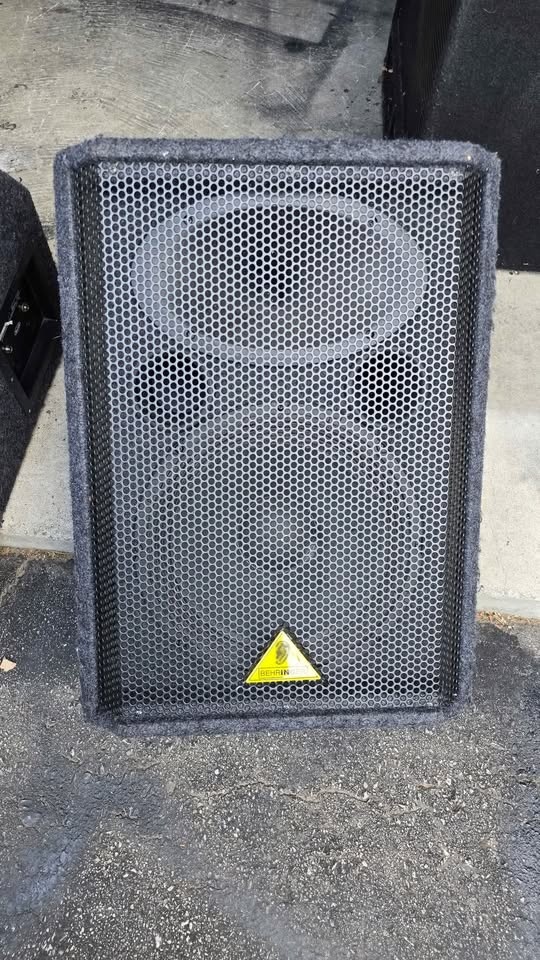 Behringer VP1220F Passive Monitors (Pair) - photo 2