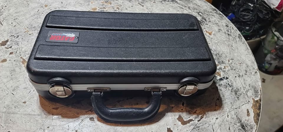 Gator Microphone Road Case - Excellent Condition - photo 2