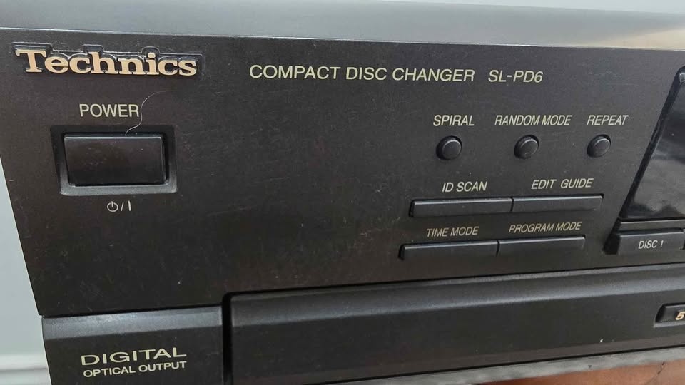 Technics SL-PD6 CD Changer 5 Disc Player - photo 3
