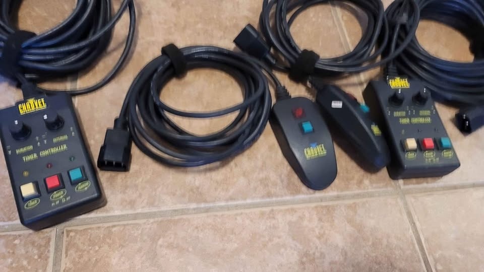 CHAUVET Wired Remote Control for Fog/Smoke/Bubble Machines - photo 5