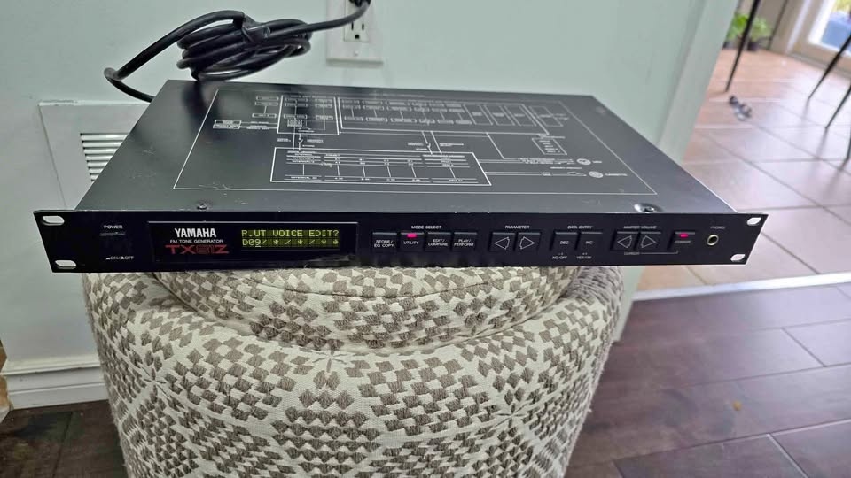 Yamaha TX81Z FM Tone Generator