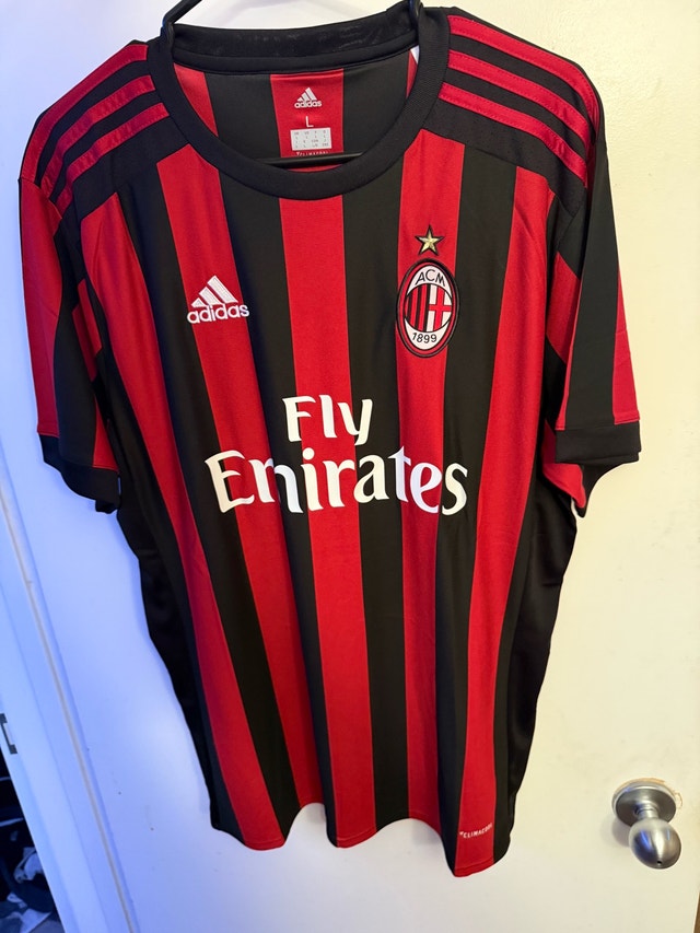 AC Milan Home Soccer Jersey - Size Large - photo 2