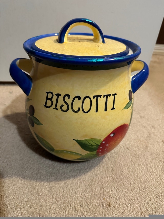 BISCOTTI yellow ceramic jar (Good condition) $20 firm - photo 3
