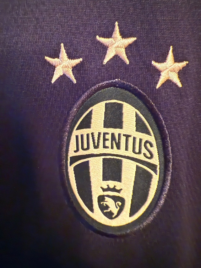 Juventus 15/16 Black & Gold Dybala #21 Jersey - Size L - photo 5