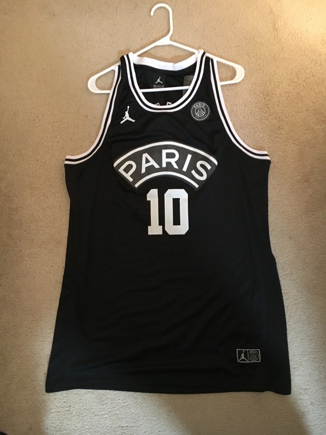 PSG Black Soccer/Basketball Jersey (#10 Neymar JR) - Rare!