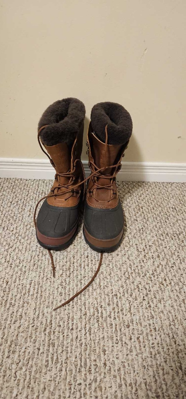 UGG Australia Capitan Boot 3259 Winter Boots Size 11