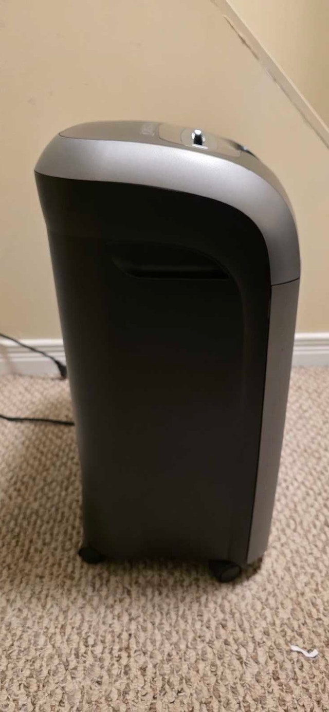 Fellowes 73ci Powershred Cross-Cut Shredder - photo 3