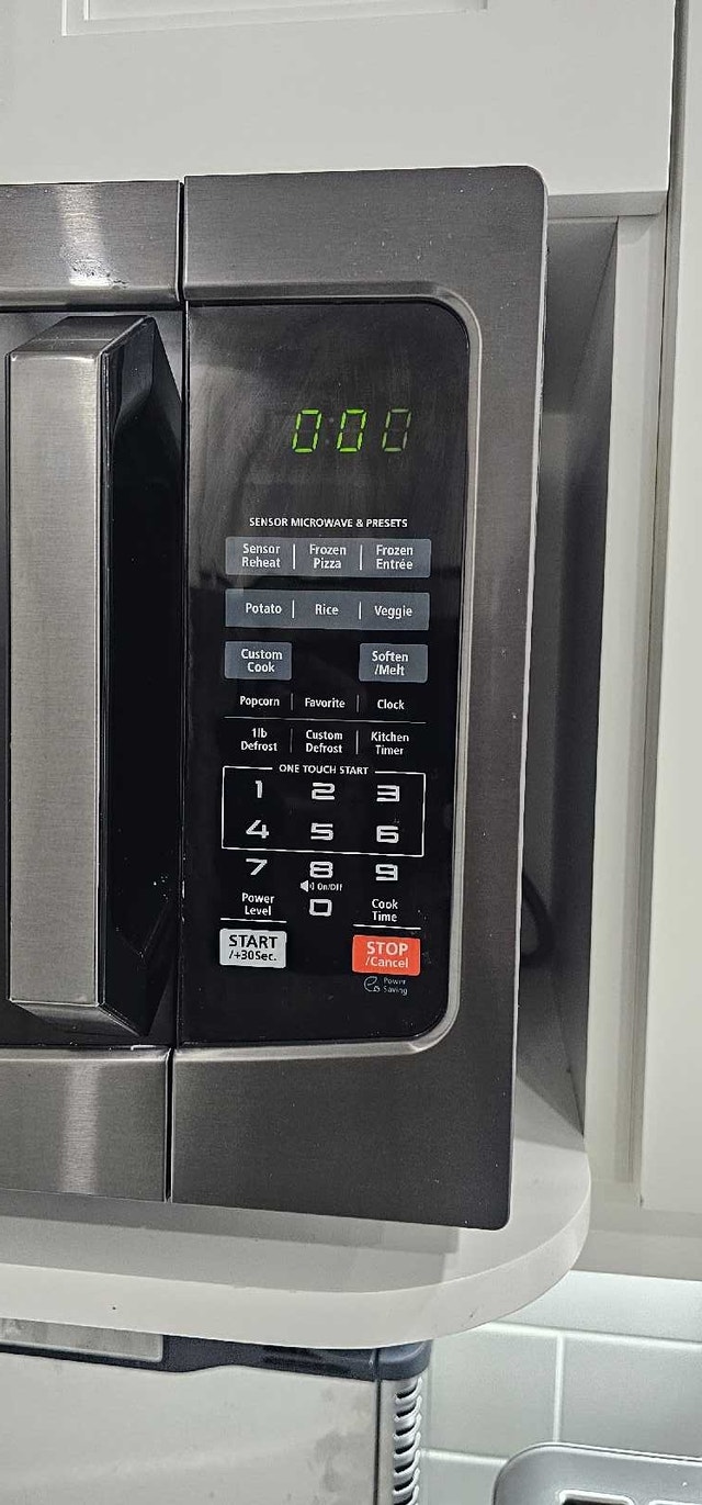 TOSHIBA EM131A5C-BS Microwave - photo 2