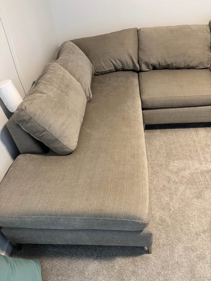 Gray Sectional Couch - photo 4