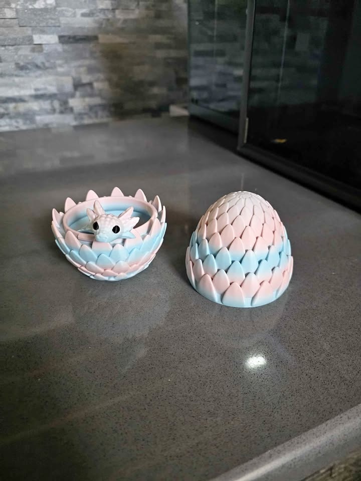 Cotton Candy Cloud Axolotl Dragon in Egg - 3D Fidget Toy
