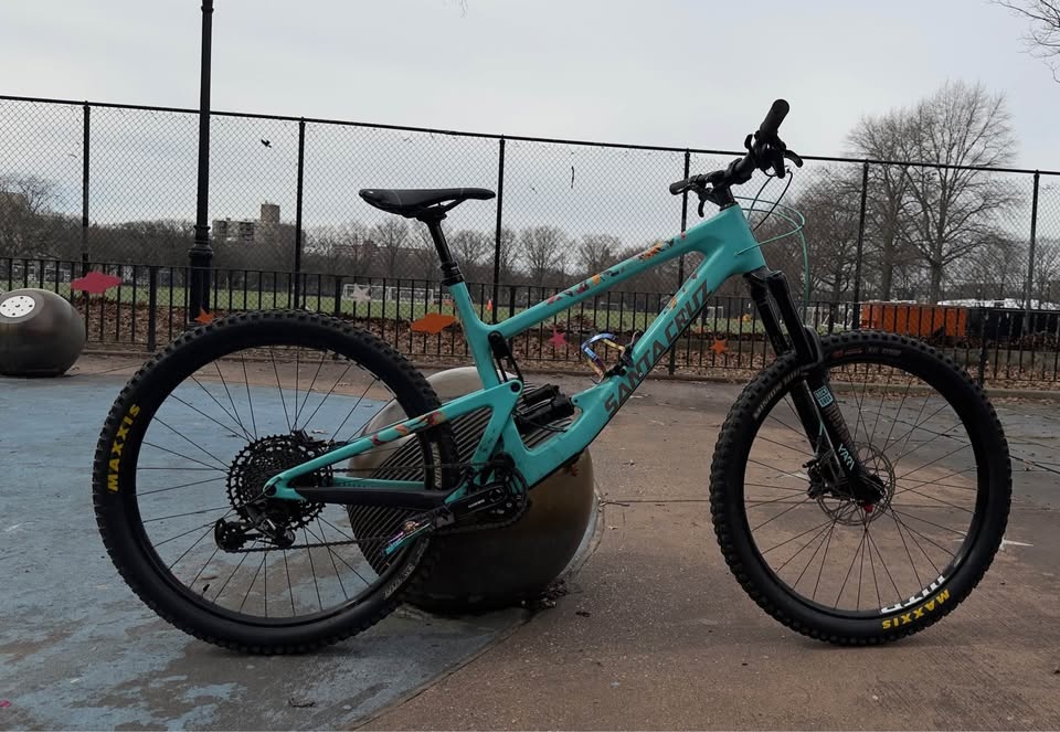 Santa Cruz Bronson C Carbon 2019 – Trail / Enduro Beast 🔥