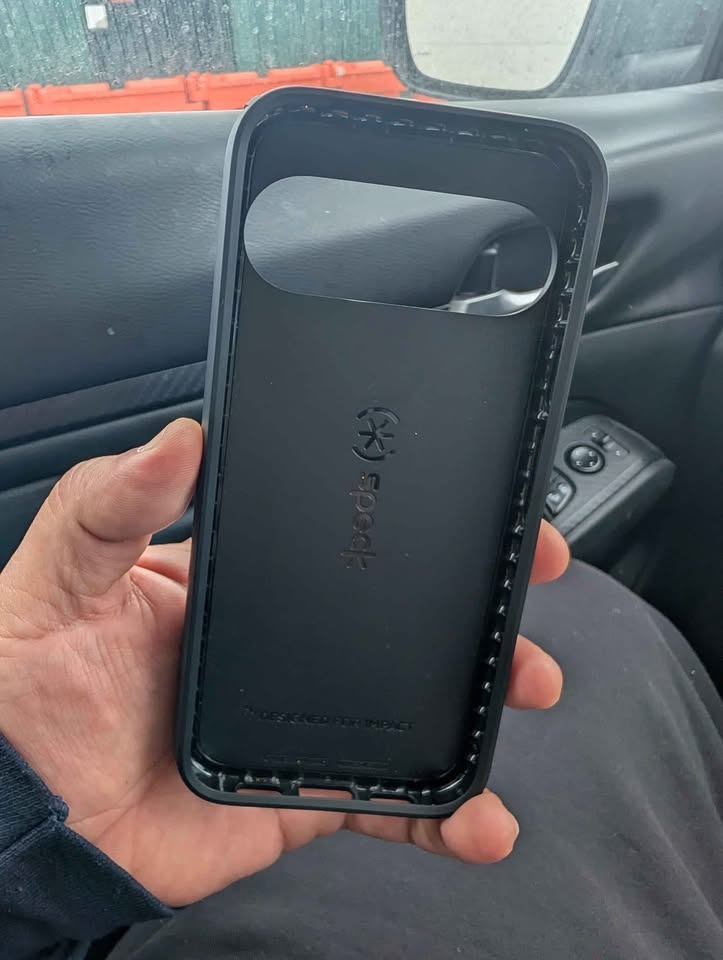 SPECK Case for Google Pixel 10 Pro XL - photo 2