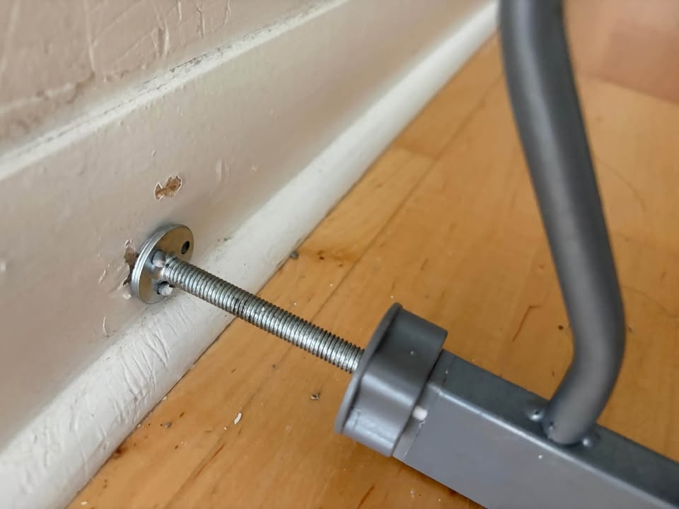 Adjustable Baby / Pet Safety Gate - photo 2