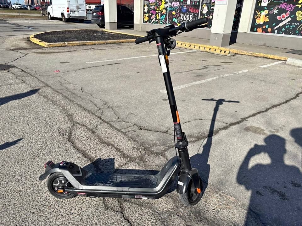 Kqi3 Pro E Scooter
