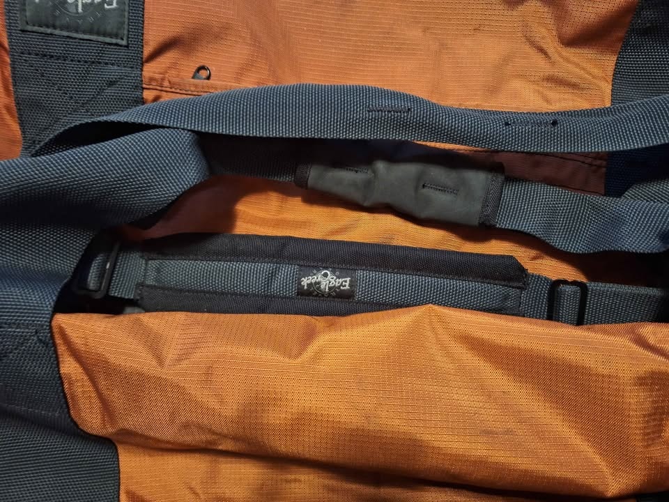 Eagle Creek Near New ESCargo Large Duffle Bag - photo 5