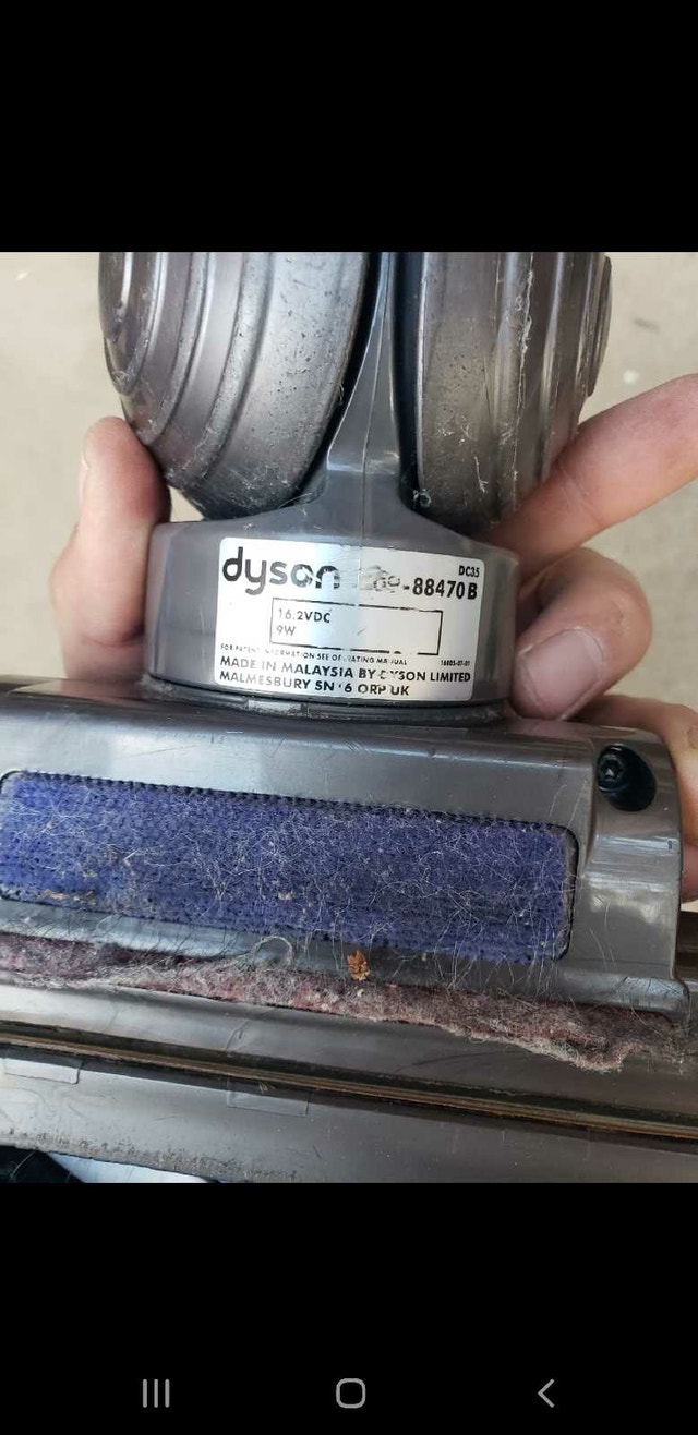 Dyson Vacuum Head - photo 2