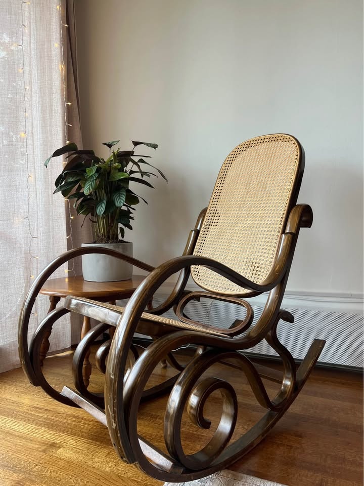 Brentwood Rocking Chair - photo 2