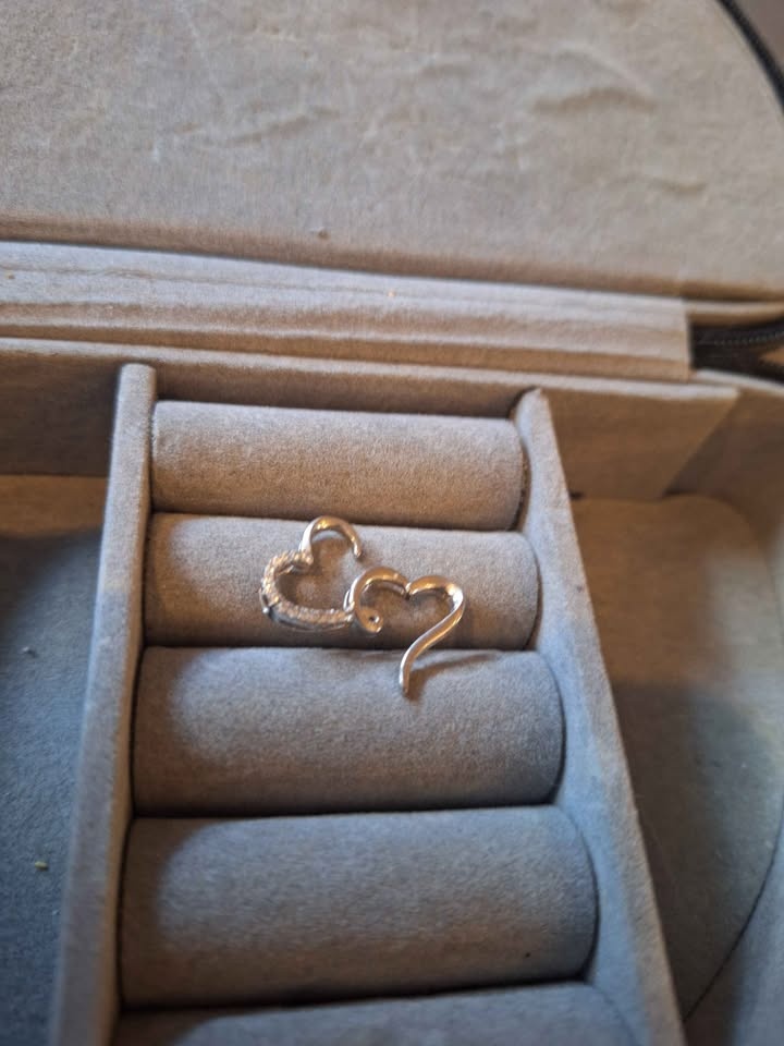 Silver Hearts Linked Bail stamped IBB CN - photo 2