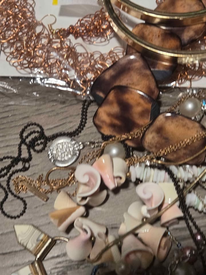 Fabulous bundle of Jewelry, some new, some vintage - photo 3
