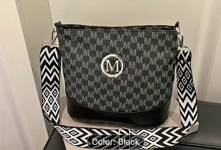 Brand New Vintage Black Crossbody Bag for Women (Unbranded)