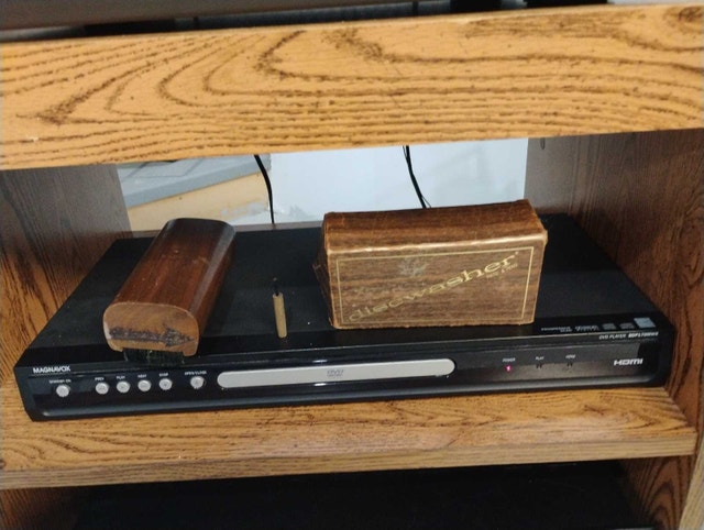 Turntable, DVD Player, Integrated Amplifier & Stand - photo 4