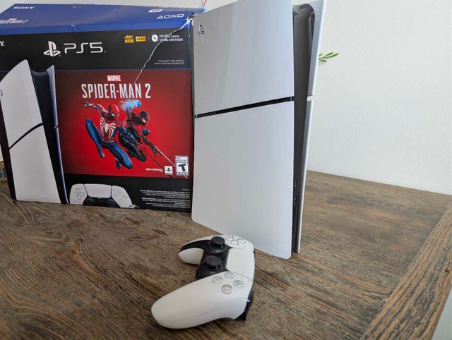 PS5 Slim - Digital Edition with Controller - photo 2