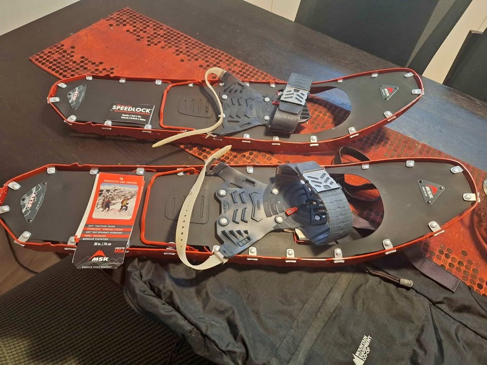 MSR Axis Lightning 30" Snow Shoes