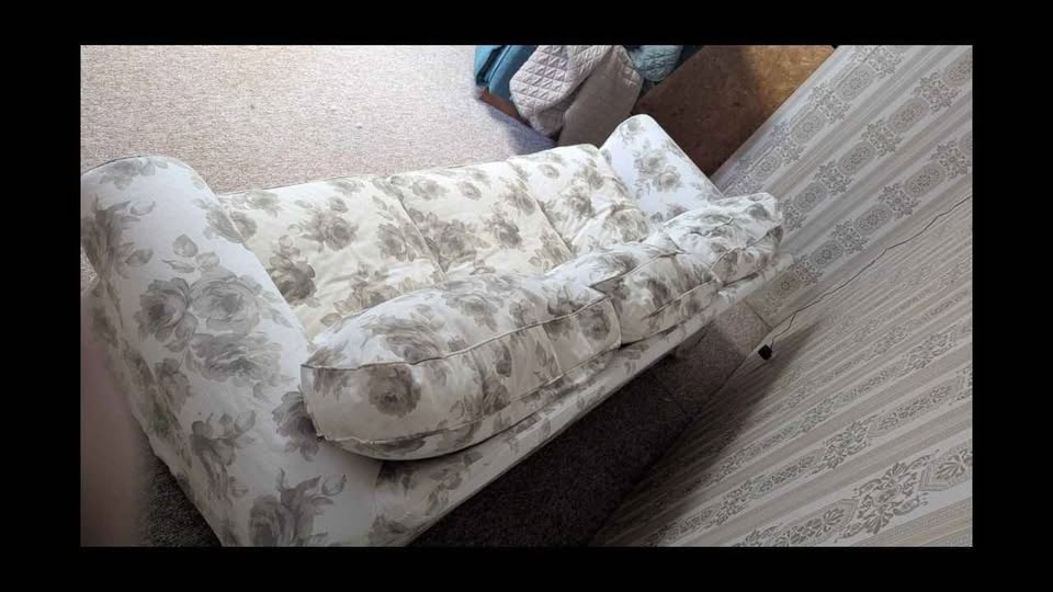 Ikea EKTORP 3-SEAT SOFA - photo 4