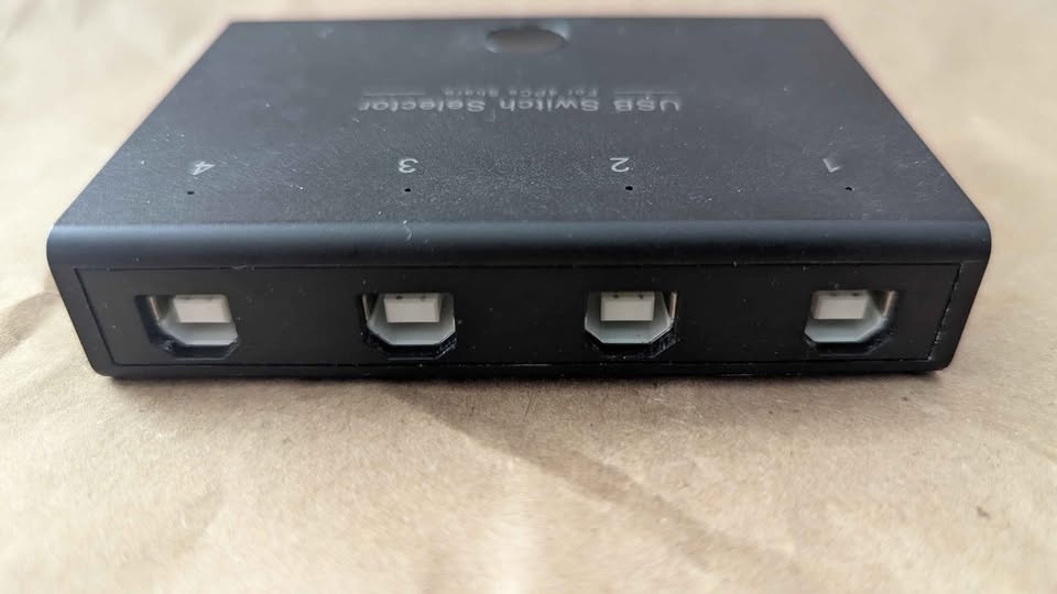4-way USB Switch Selector for up to 3 USB Devices - photo 4