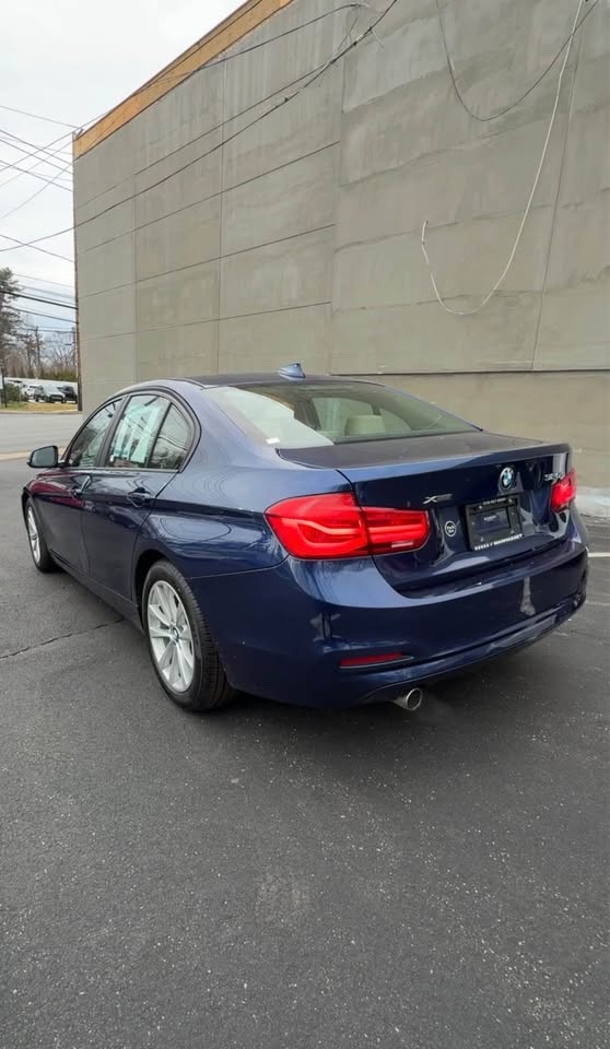 2018 BMW 3 Series 320i xDrive Sedan 4D - photo 3