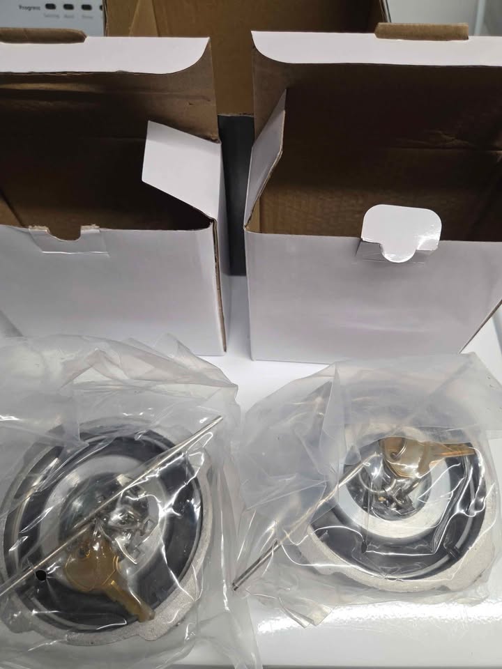 Diesel fuel caps - photo 2