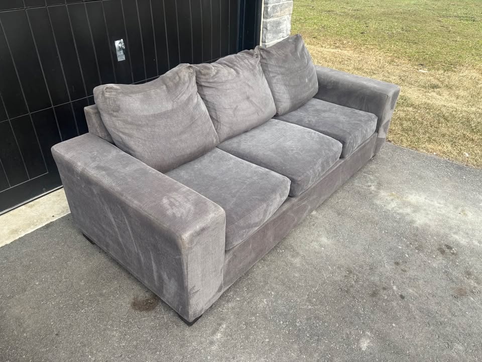 Leons Grey 3 Seater Sofa - Free Delivery | Great Condition - photo 2